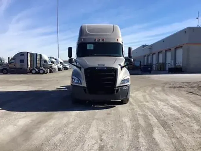 2023 Freightliner Cascadia