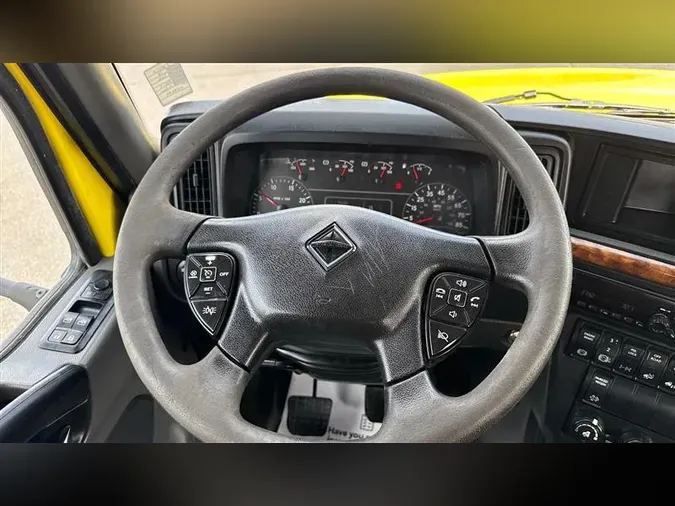 2018 INTERNATIONAL RH613