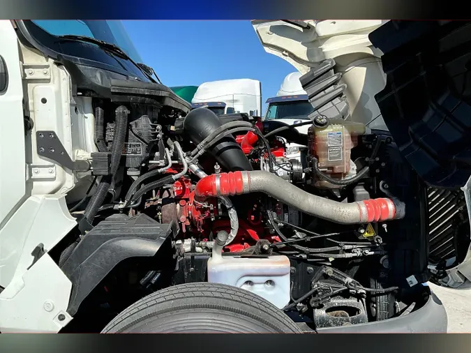 2022 INT LT625 6x4