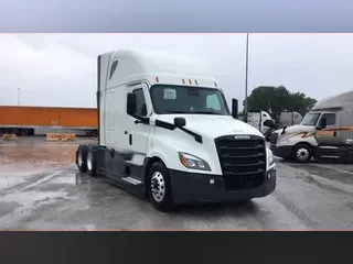 2023 Freightliner Cascadia 126