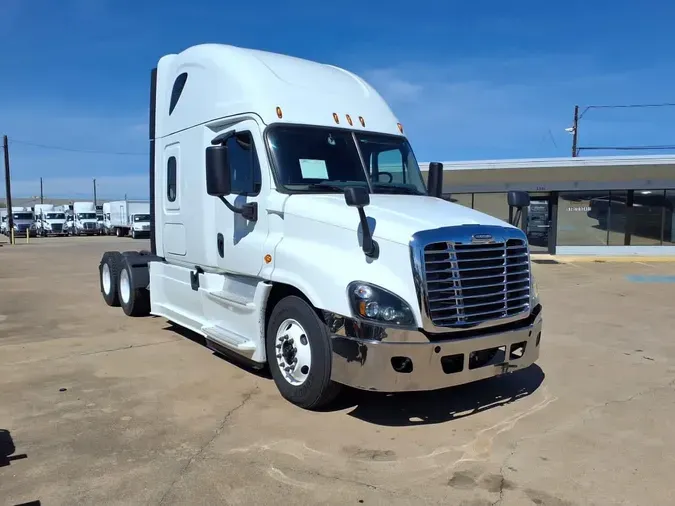 2020 FREIGHTLINER/MERCEDES CASCADIA 125