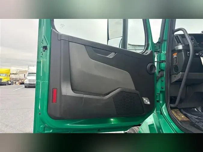 2021 VOLVO VNL860b9465167542238041f5c788f970fd5a6