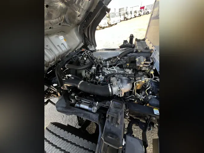 2019 ISUZU NPR