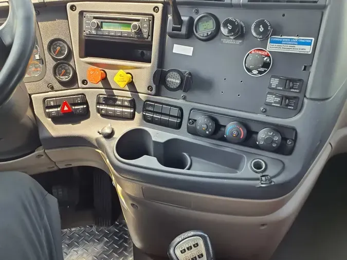 2016 FREIGHTLINER/MERCEDES CASCADIA 125b9479e6b0e85d95e5a79dad80d26537f