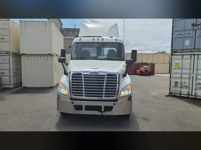2020 FREIGHTLINER/MERCEDES CASCADIA 125b947af948e322f88b429a3f4fffcd59c