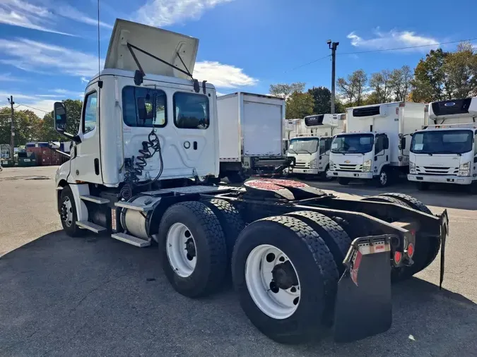 2019 FREIGHTLINER/MERCEDES NEW CASCADIA PX12664b947d164c0c3532eeb3ad1b4c7b7b52e
