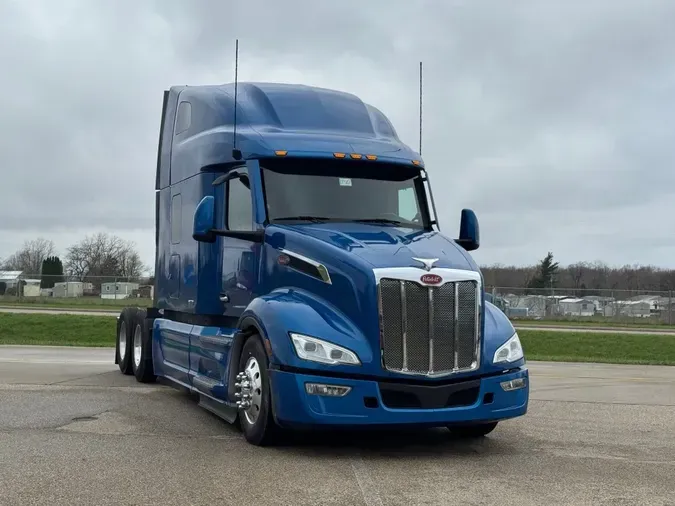 2023 PETERBILT 579