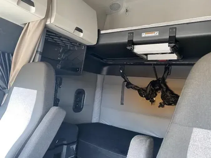 2021 Freightliner Cascadia