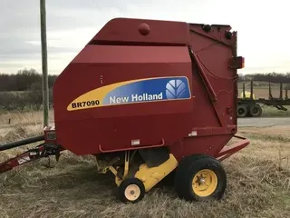 2011 New Holland BR7090