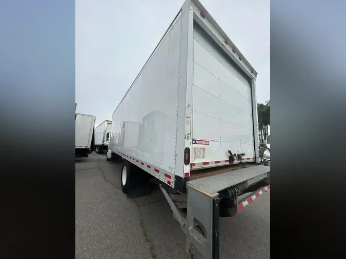 2020 FREIGHTLINER/MERCEDES M2 106