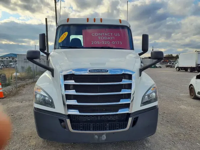 2019 FREIGHTLINER/MERCEDES NEW CASCADIA 126