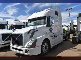 2018 VOLVO VNL64T670