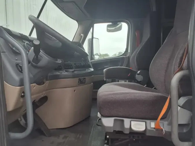 2020 FREIGHTLINER/MERCEDES CASCADIA 125