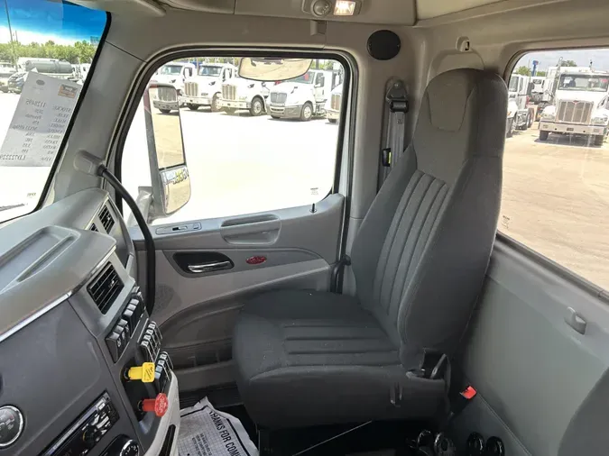 2020 Peterbilt 579