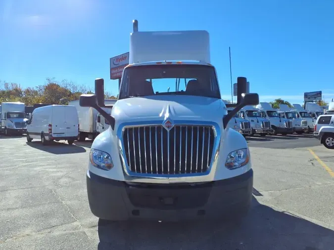 2021 NAVISTAR INTERNATIONAL LT625 DAYCAB S/A