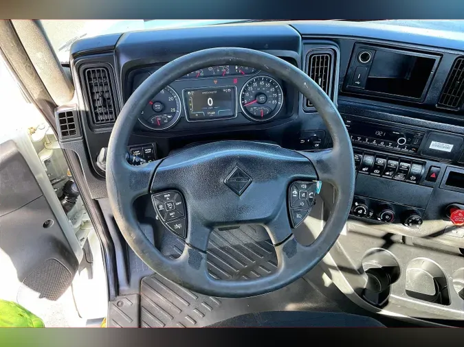 2022 INT LT625 6x4