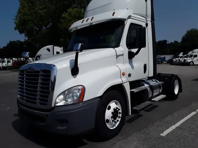 2020 FREIGHTLINER/MERCEDES CASCADIA 125b95d34d074549ed1dee1356711a9e31f