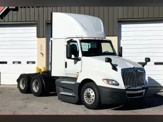 2021 INT LT625 6x4