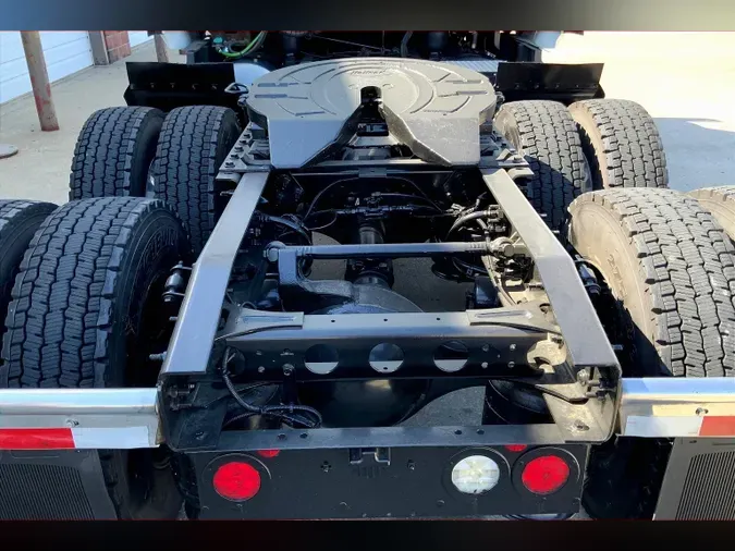 2021 INT LT625 6x4