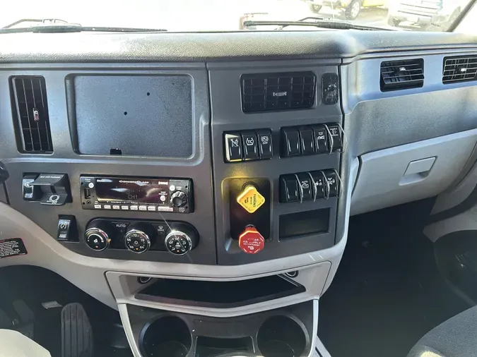 2022 Peterbilt 579b960d05a2cbf43b174a6160ddde3d5ae