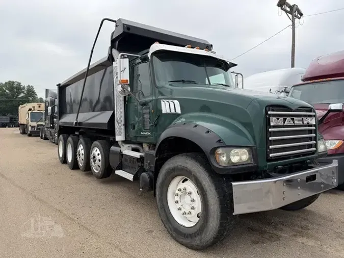 2011 MACK GRANITE GU713b962990eebbf98f3b164c086adff7142