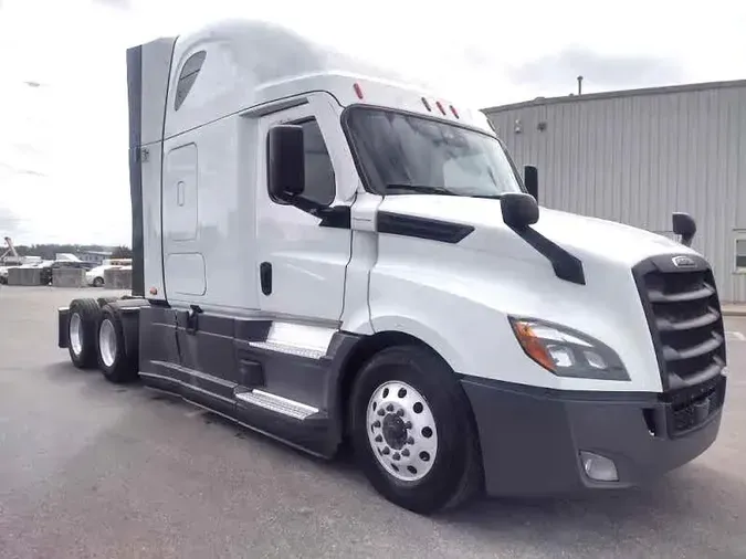 2020 Freightliner Cascadia