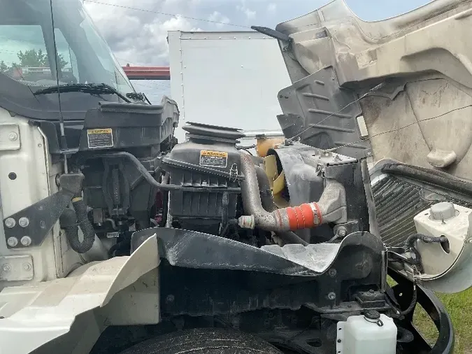 2018 INTERNATIONAL 4300