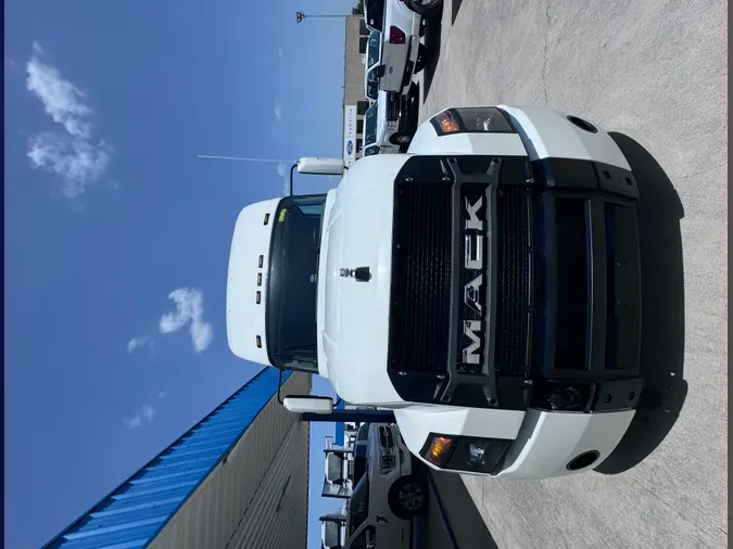 2019 MACK AN64T70