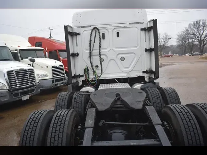 2018 FREIGHTLINER CASCADIA 125