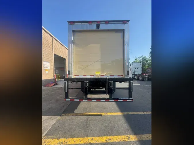 2019 FREIGHTLINER M2 106