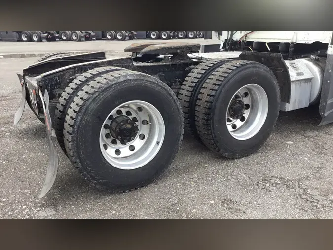 2021 Freightliner Cascadia 126