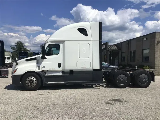 2020 FREIGHTLINER CA126