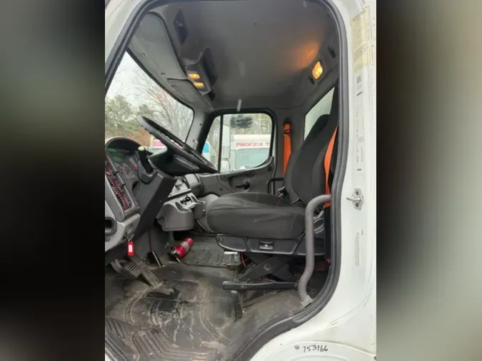2018 FREIGHTLINER/MERCEDES M2 106