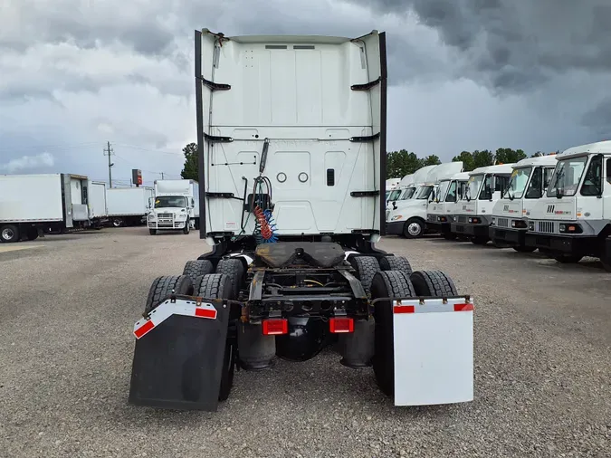 2020 NAVISTAR INTERNATIONAL LT625 SLPR CAB