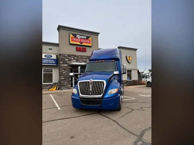 2022 International LT625