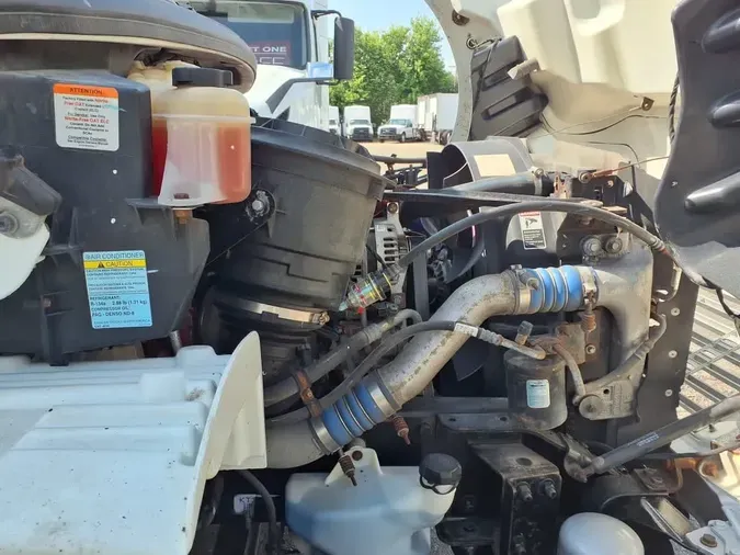 2019 FREIGHTLINER M2 106
