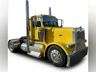 2015 Peterbilt 389