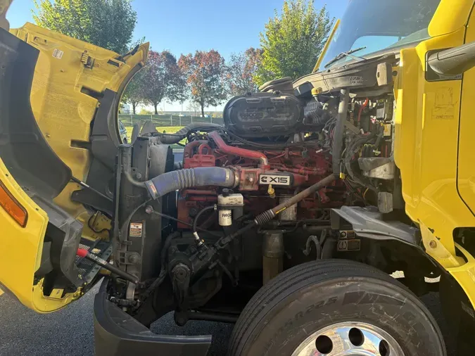 2023 Peterbilt 579