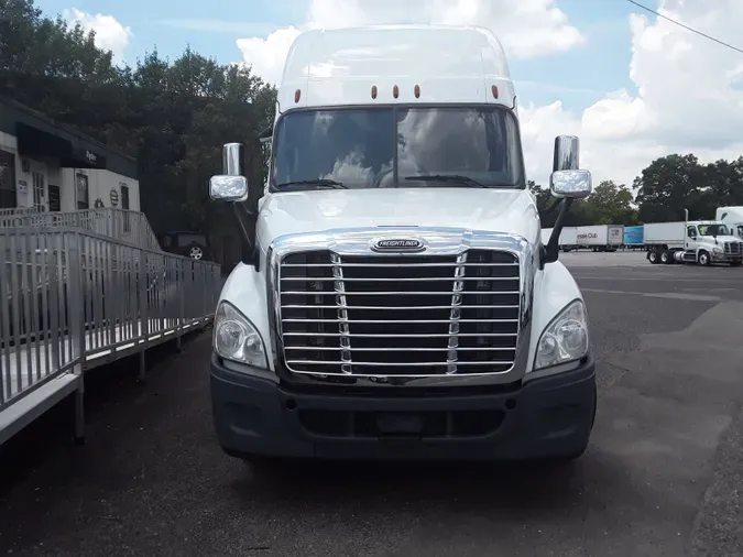 2019 FREIGHTLINER/MERCEDES CASCADIA 125