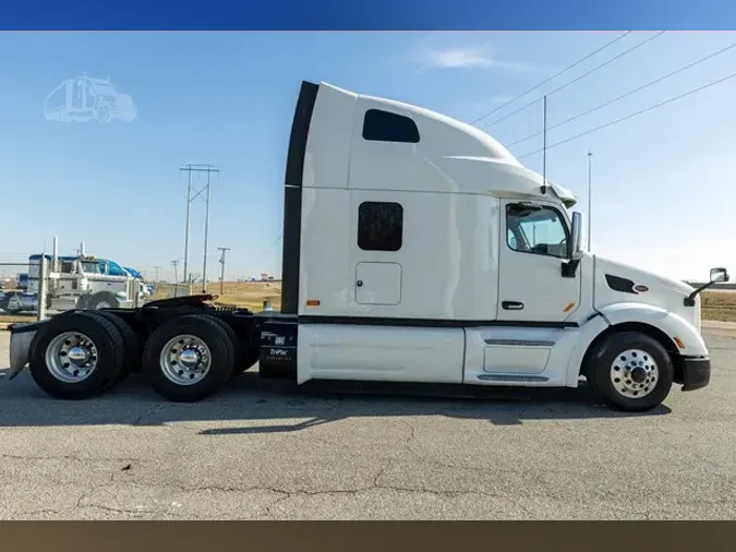 2022 PETERBILT 579