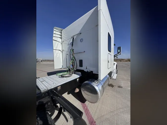2022 Peterbilt 579