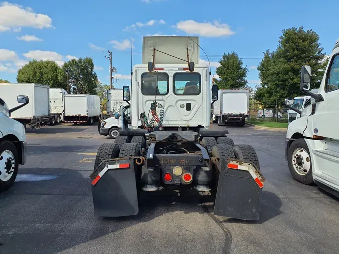 2016 FREIGHTLINER/MERCEDES CASCADIA 125