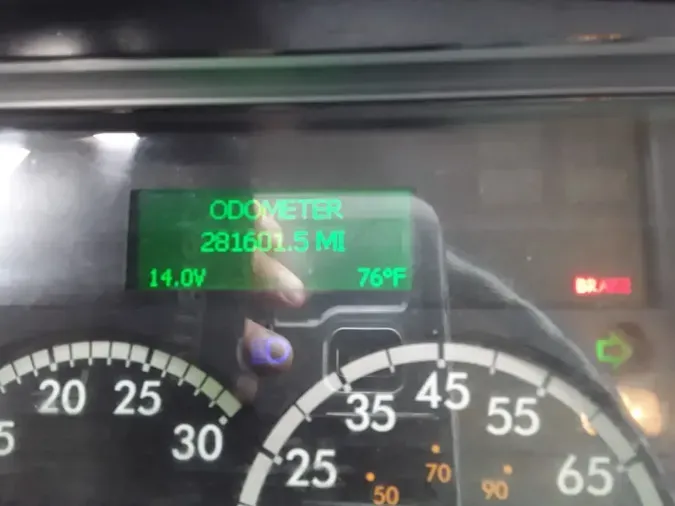 2018 FREIGHTLINER M2 106