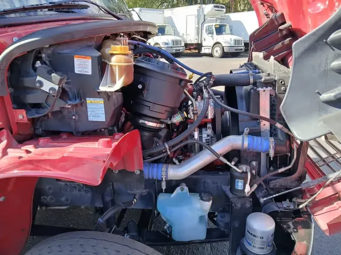 2020 FREIGHTLINER/MERCEDES M2 106