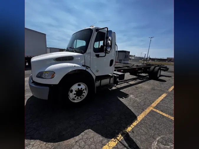2018 FREIGHTLINER M2 106b9a1b65d102b1a01e58bc69845bee44c