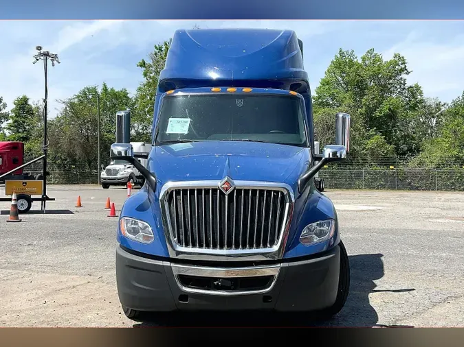 2022 INT LT625 6x4b9a2a78612f30f88dfa5ecb374741815