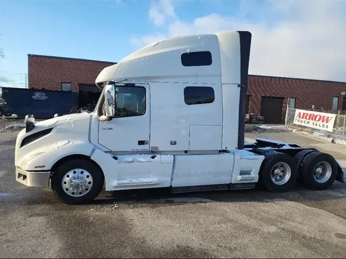 2019 VOLVO VNL760