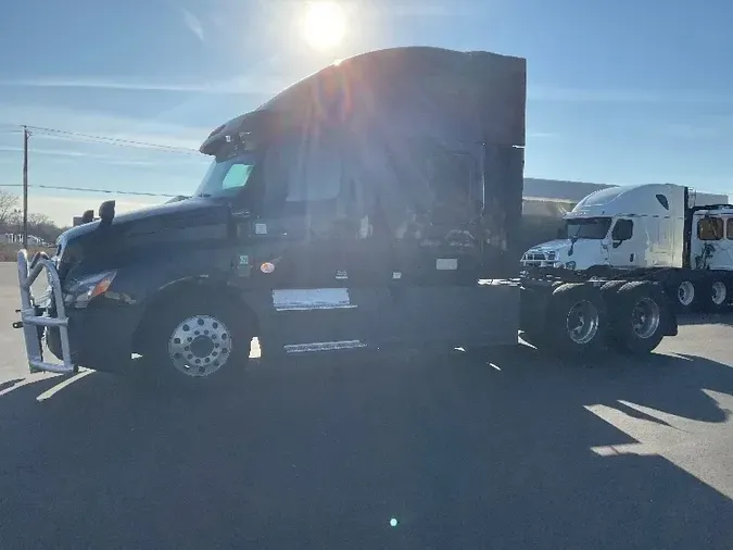 2019 Freightliner T12664ST