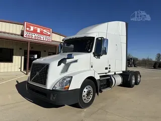 2016 VOLVO VNL64T630