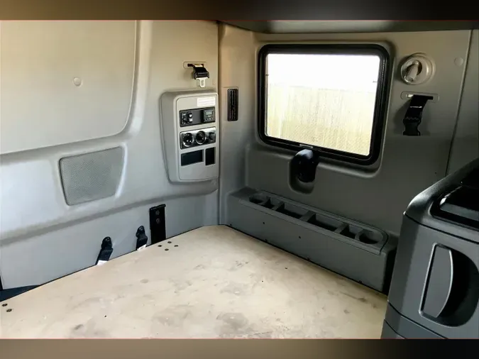 2022 INT LT625 6x4b9a715716f844bf116f41ea4d3f96117